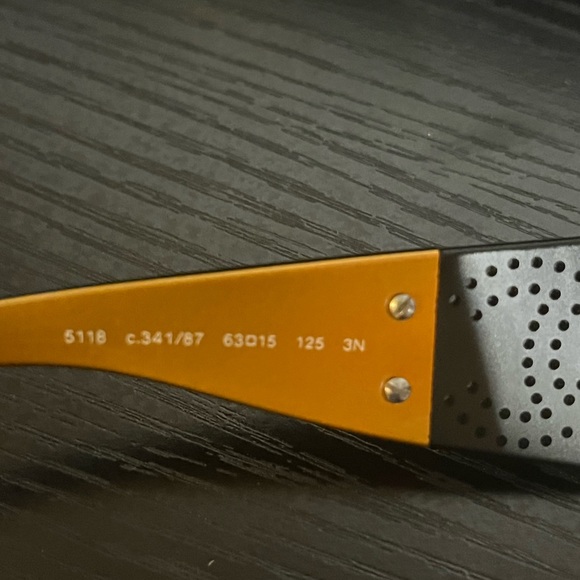 Chanel Sunglasses Cat Eye Interlocking CC Logo 5118 In EUC unisex - Picture 13 of 14